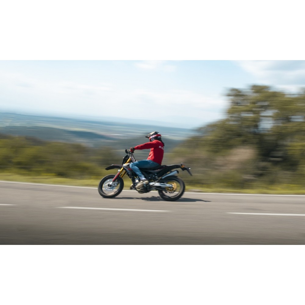 Moto Rieju MRT SM Pro 50cc - Une moto haut de gamme