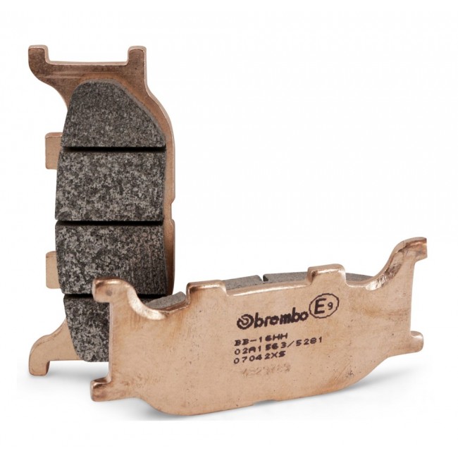 Plaquettes De Frein Avant Brembo P83082 – Compatible Toyota Yaris, RAV4, Auris, Verso – Qualité OE Équivalente