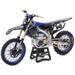 Moto miniature YAMAHA 450 YZF D. FERRANDIS NEWRAY - Echelle 1/12°